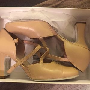 LaDuca Alexis style 3” Character shoes